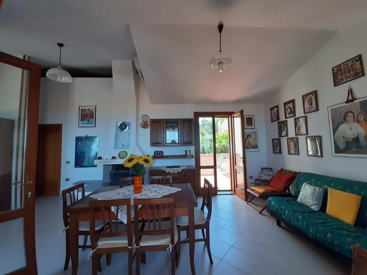 Il Giglio Vista Mare Apartment Funtana Meiga Exterior photo